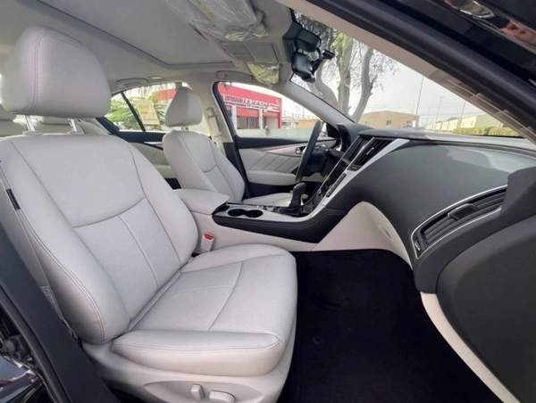 Infiniti Q50 Luxe 3.0L