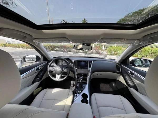 Infiniti Q50 Luxe 3.0L