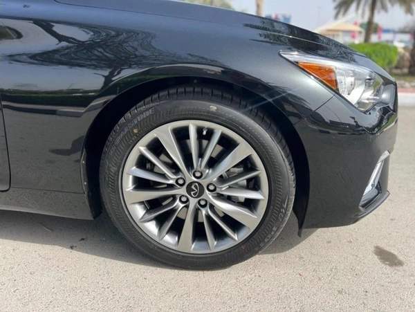 Infiniti Q50 Luxe 3.0L