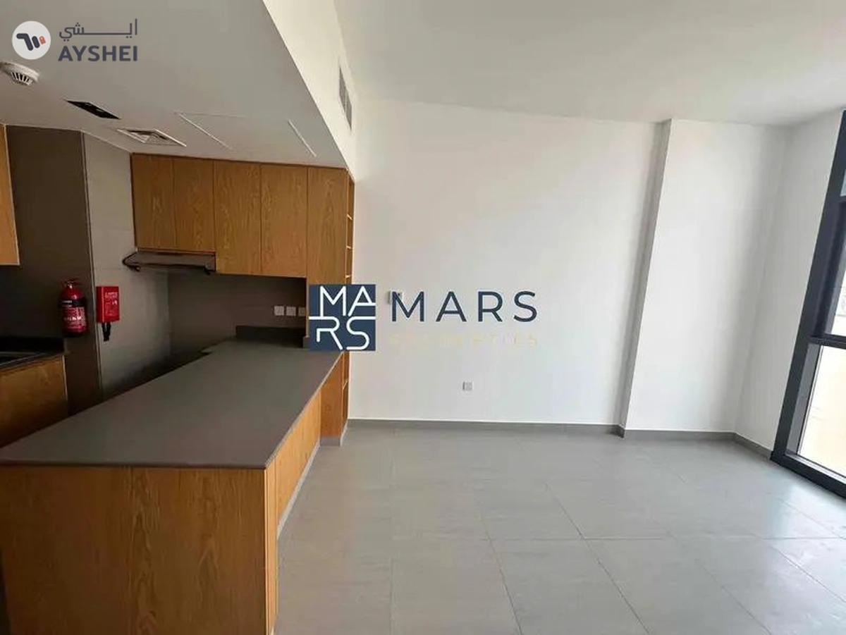 Specious one bedroom with pool view in al mamsha-9-9