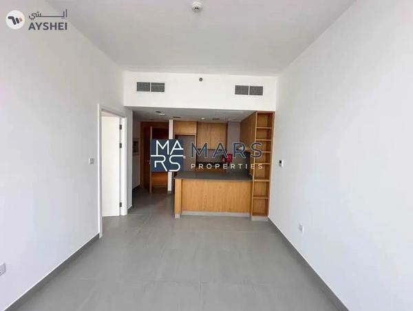 Specious one bedroom with pool view in al mamsha