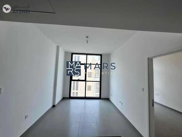 Specious one bedroom with pool view in al mamsha