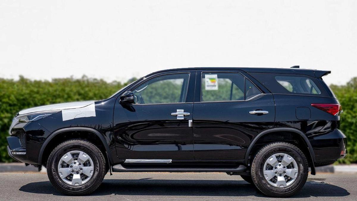 Toyota Fortuner GX2 4X4 2.7L-4-4