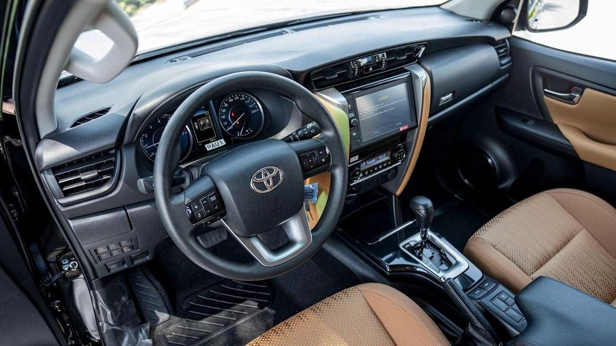 Toyota Fortuner GX2 4X4 2.7L-13-13