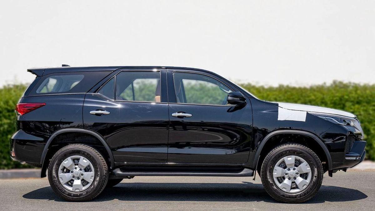 Toyota Fortuner GX2 4X4 2.7L-23-23