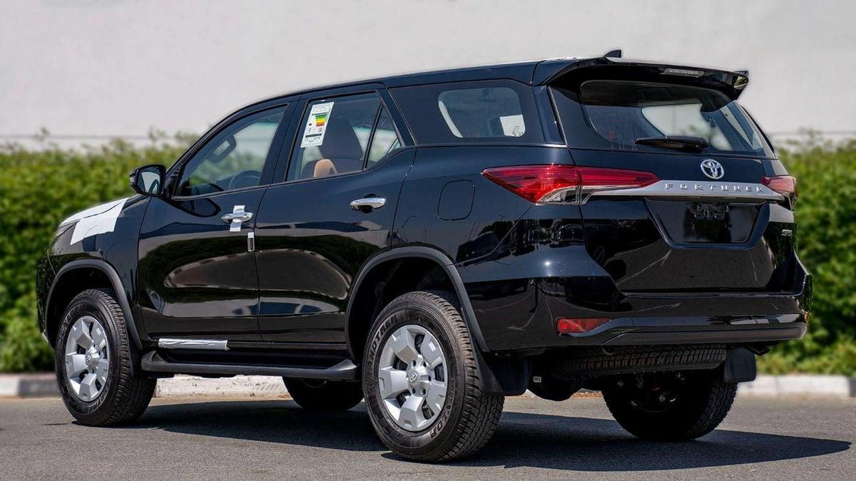 Toyota Fortuner GX2 4X4 2.7L-24-24