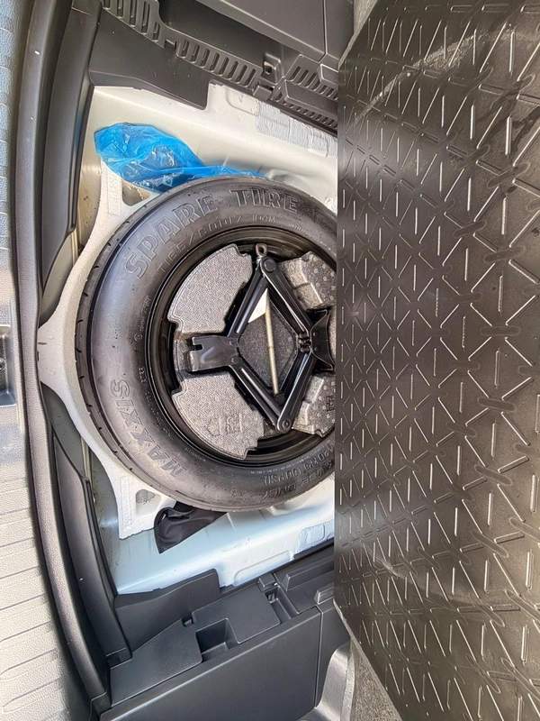 Toyota RAV4 XLE 2.5L Full Option