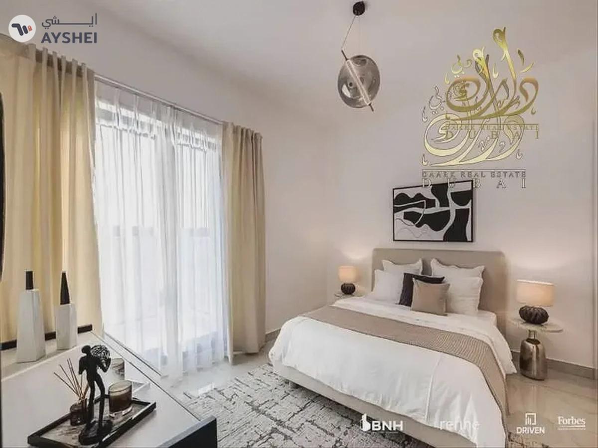 POOL VIEW_HANDOVER SOON_FULLY FURNISHED_HIGH FLOOR-5-5