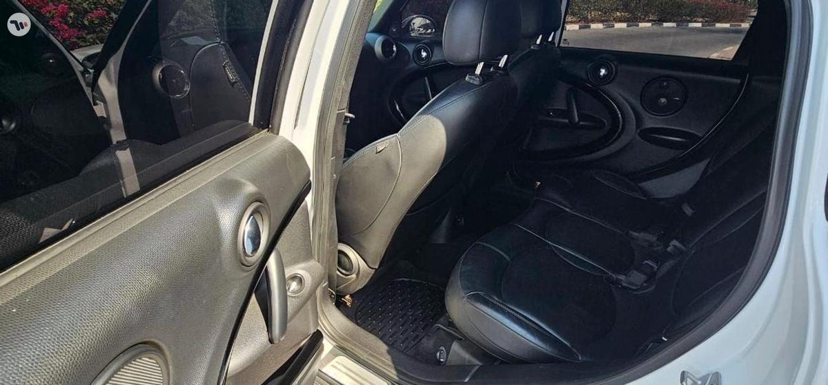Mini Cooper Countryman -4-4