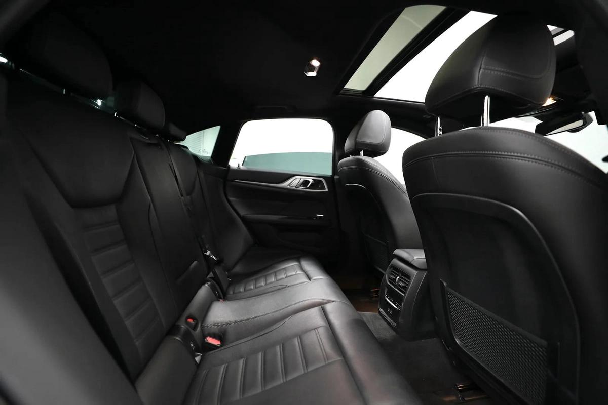 BMW | i4 eDrive40 | AED 2,500 monthly-4-4