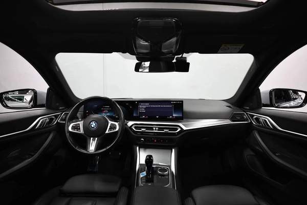 BMW | i4 eDrive40 | AED 2,500 monthly