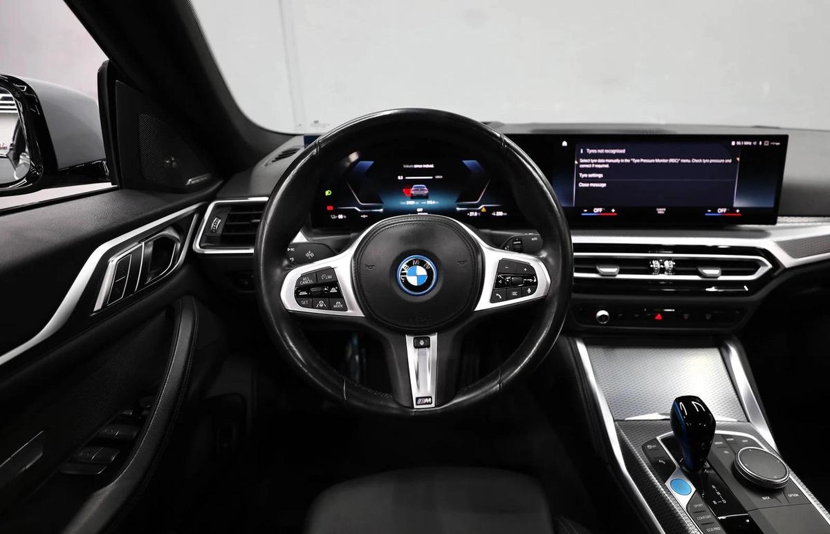 BMW | i4 eDrive40 | AED 2,500 monthly-3-3