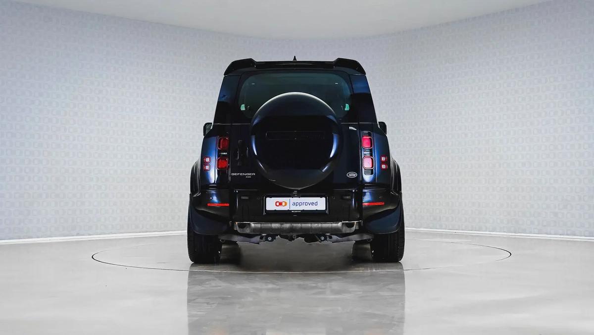 Special Offer | AED 4,704 PM | 22in Wheels, Lightbar, | 90 P400 SE X-Dynamic Widetrack-9-9