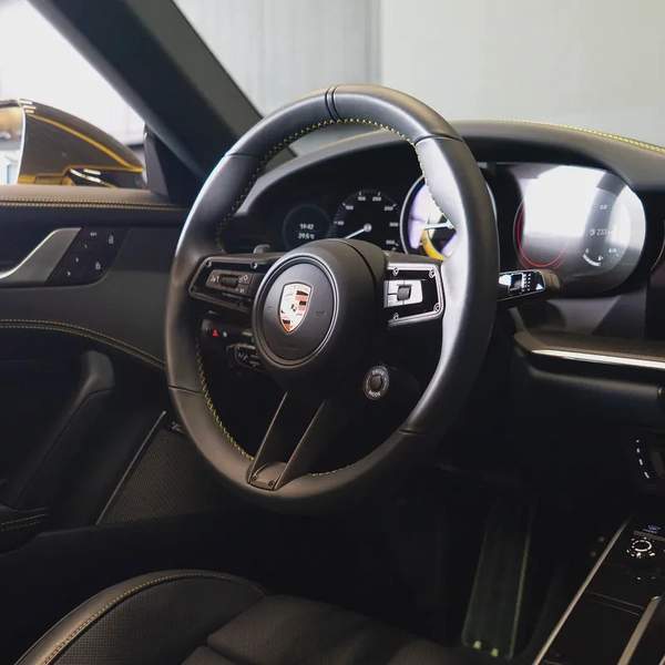 AED 19,147 pm • 0% Downpayment • Porsche 911 Turbo S • Agency Warranty