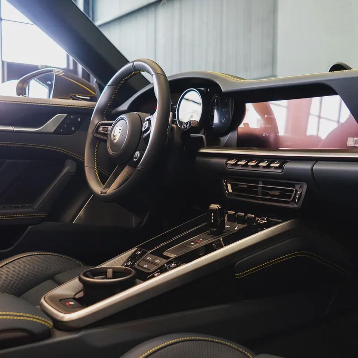 AED 19,147 pm • 0% Downpayment • Porsche 911 Turbo S • Agency Warranty-12-12