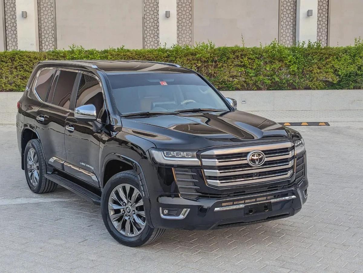 TOYOTA LAND CRUISER 2014 FACELIFTED 2025 WITH INTERIOR AND EXTERIOR V6 4.0L IN EXCELLENT CONDITION-0-0