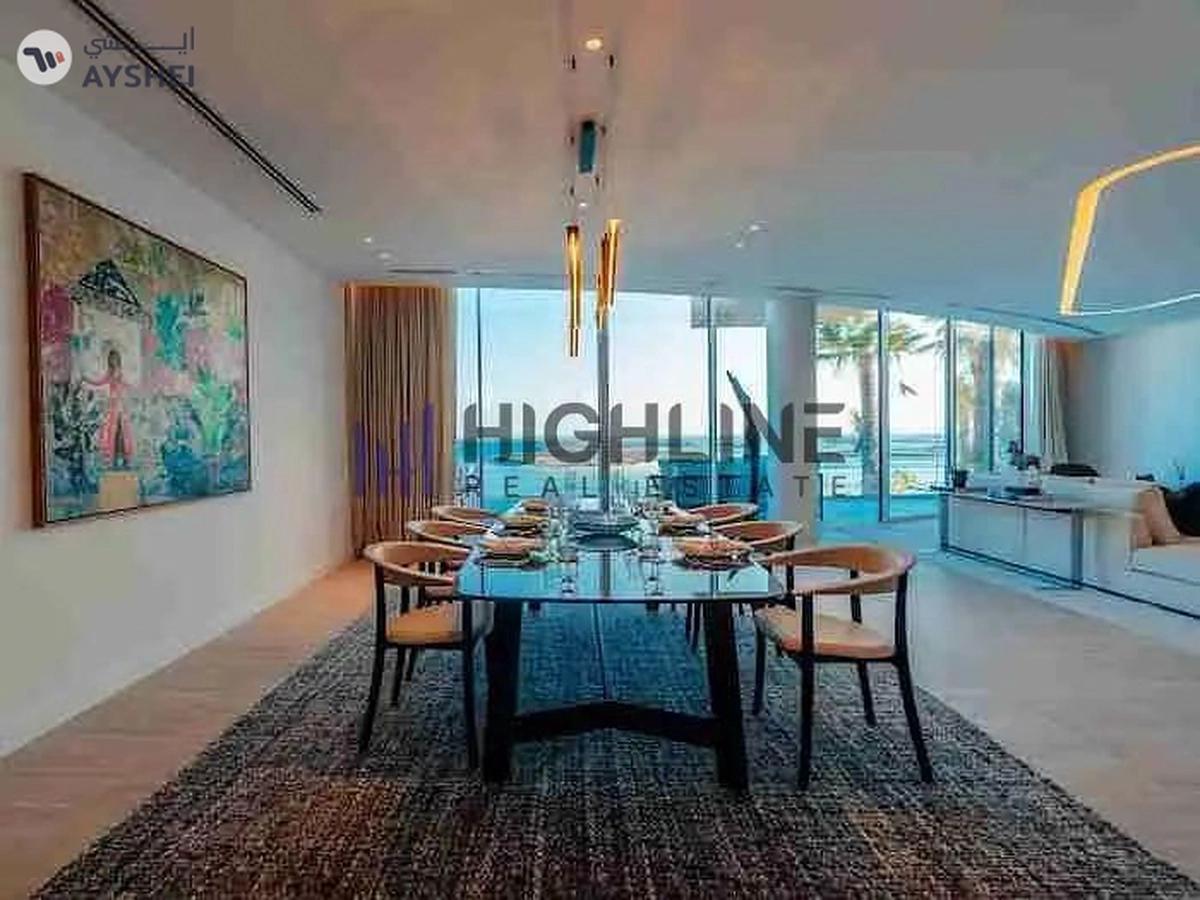 Sophisticated Vibrant Beach Luxury Villa-1-landscape