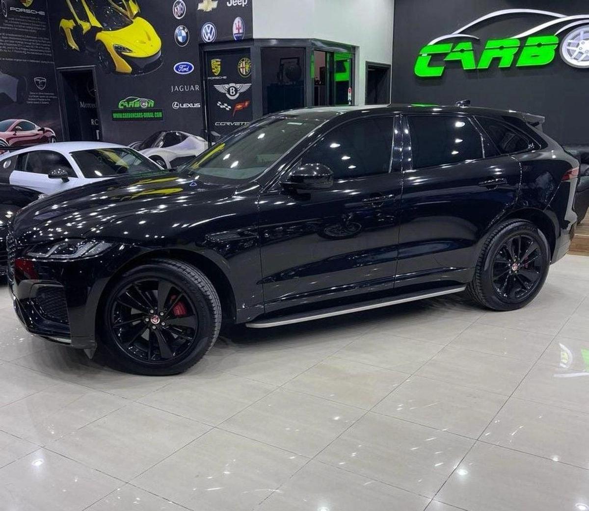 Jaguar F Pace R-Dynamic Black P250 2.0L-1-1