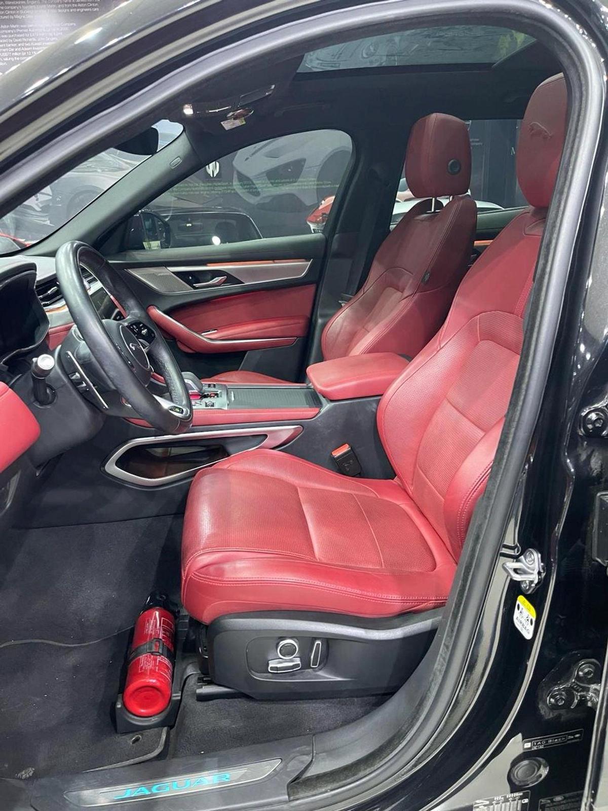 Jaguar F Pace R-Dynamic Black P250 2.0L-9-9