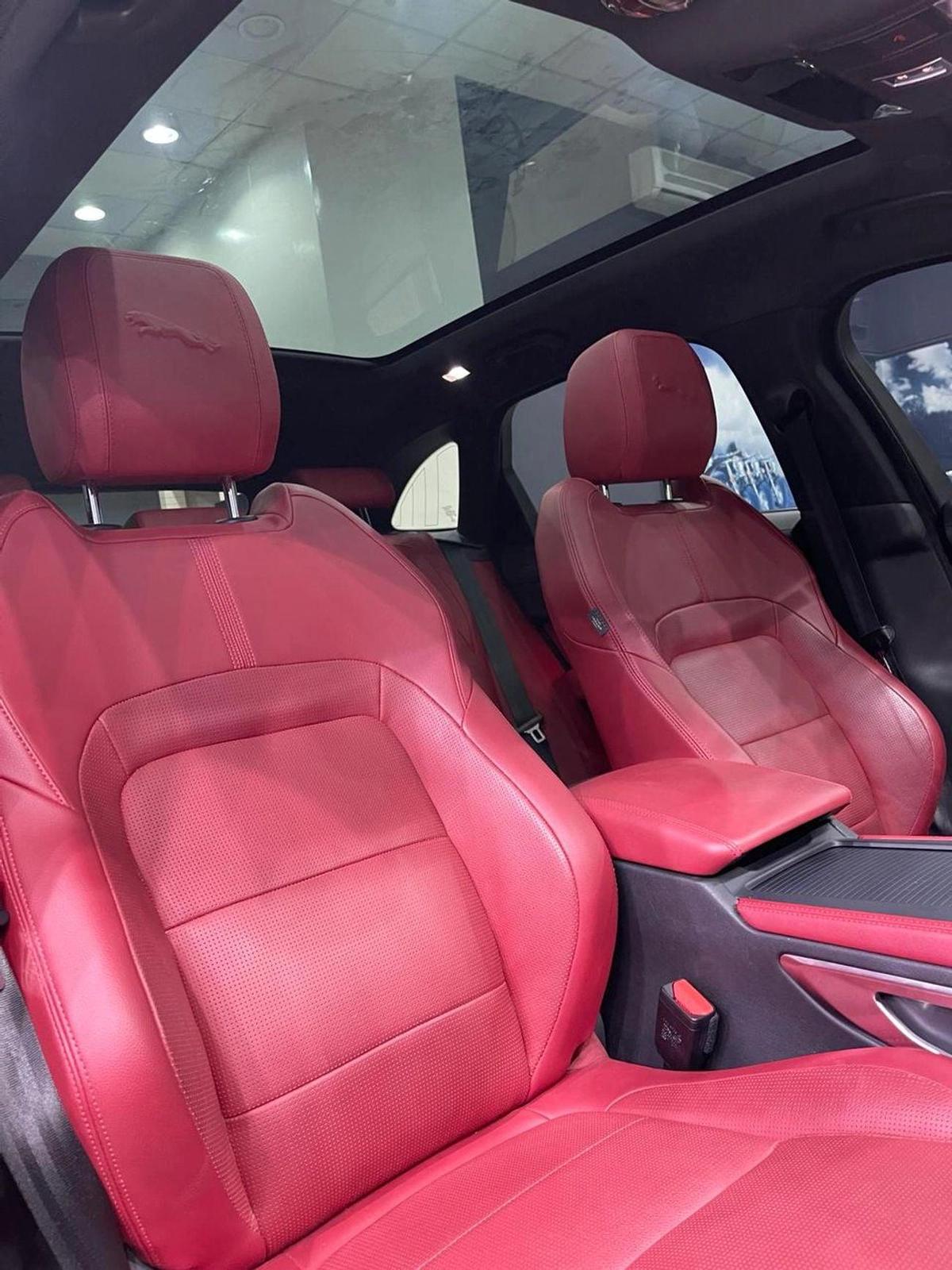 Jaguar F Pace R-Dynamic Black P250 2.0L-11-11