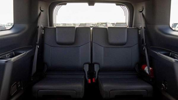 Toyota Prado TOYOTA PRADO 250 2.8D AT FIRST EDITION MY2025 – BLUE & GREY ROOF