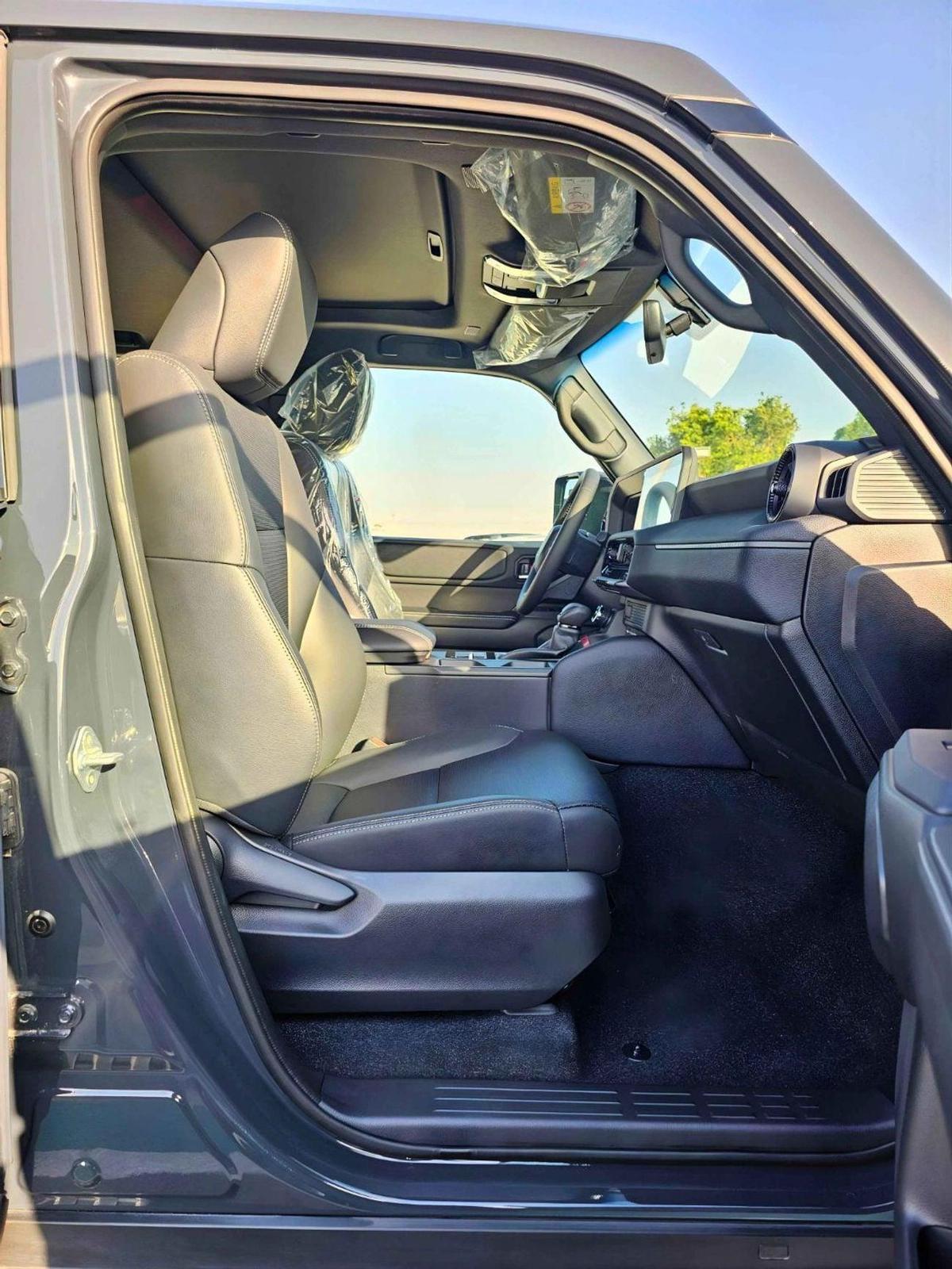 Toyota Prado ALL ROUNDER / 2.4L PETROL V4 / SUNROOF / DRIVER POWER SEAT / COOL BOX / MID OPTION (CODE # R2)-10-10