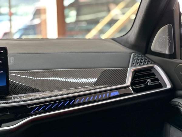 BMW X7 xDriveM60i (6 Seats)