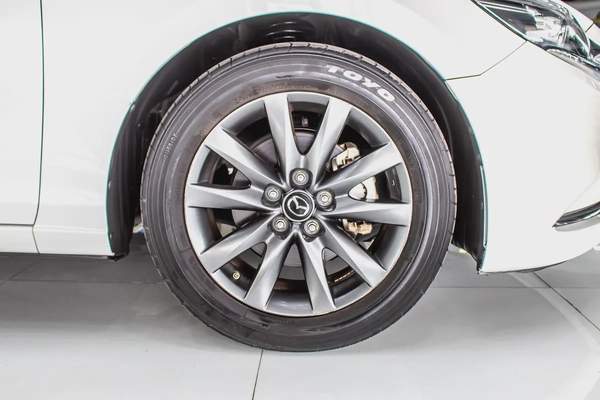WARRANTY 1 YR / 20000 KM | GCC | 2.5 L | AED 1100 |
