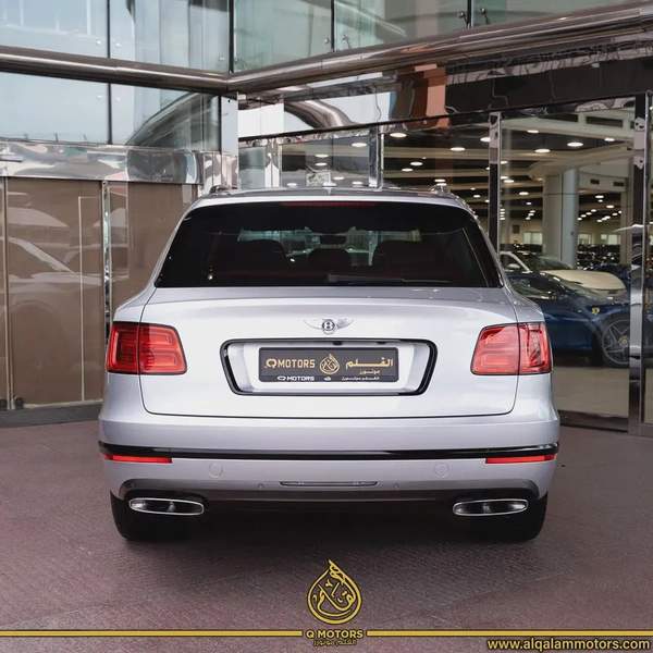 Bentley Bentayga W12 2018 - GCC Specs - Done 64,000KM