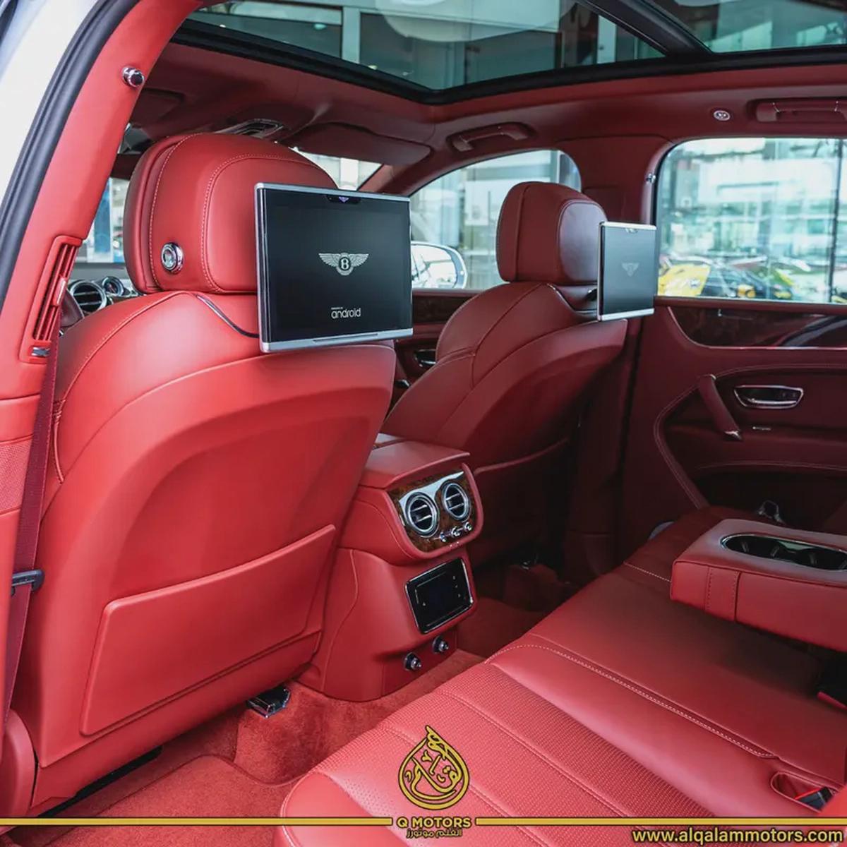 Bentley Bentayga W12 2018 - GCC Specs - Done 64,000KM-7-7
