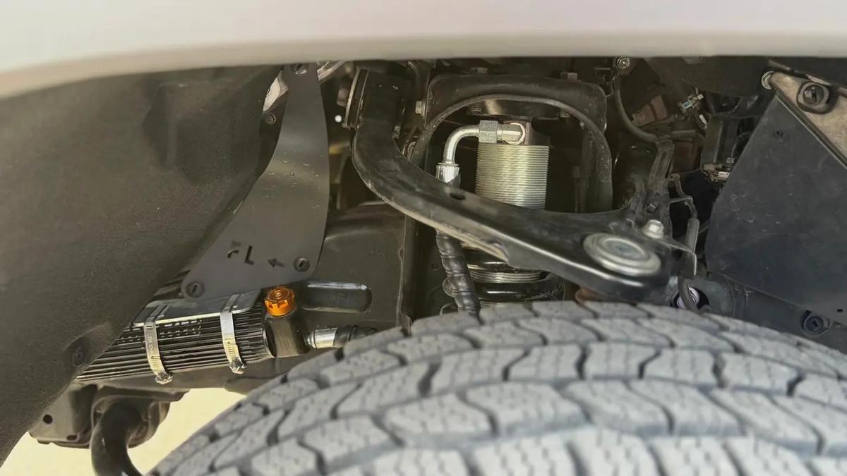 TOYOTA TUNDRA ,MINT CONDITION-5-5