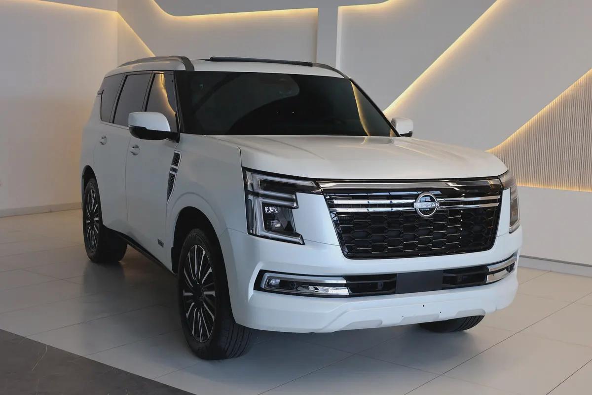PATROL LE PLATINUM CITY ( 3.5L V6 TWINTURBO ) - 2,600 KM ONLY - GCC SPECS - WARRANTY / SERVICE --3-3
