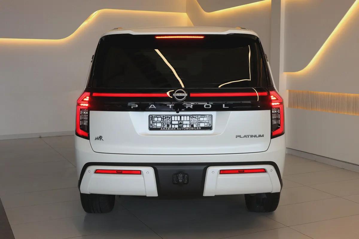 PATROL LE PLATINUM CITY ( 3.5L V6 TWINTURBO ) - 2,600 KM ONLY - GCC SPECS - WARRANTY / SERVICE --7-7