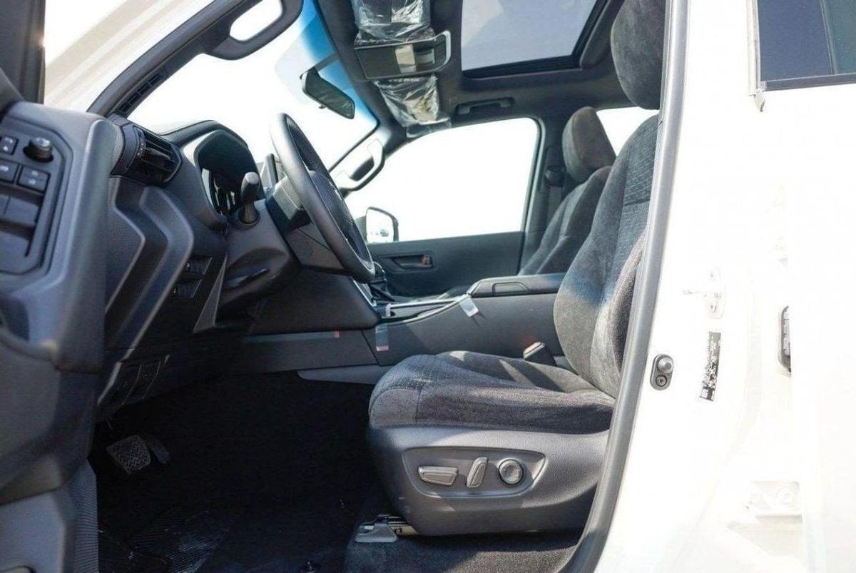Toyota Land Cruiser GXR2 3.3L-7-7