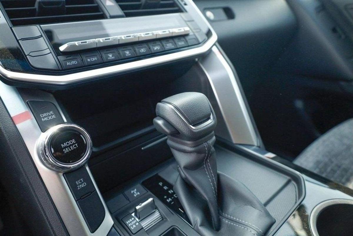 Toyota Land Cruiser GXR2 3.3L-14-14