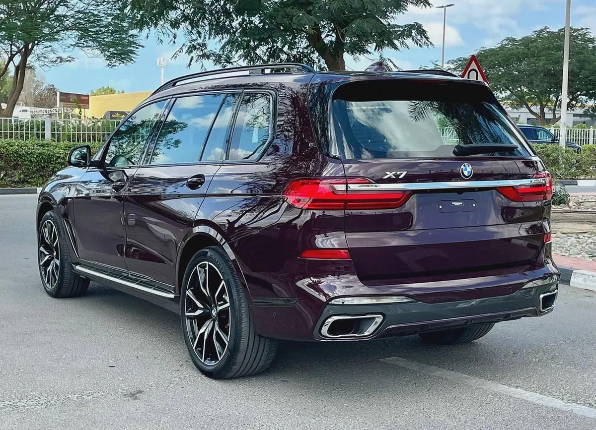 Bmw X7 M sports gcc first owner with full service history from showroom under warranty-6-6