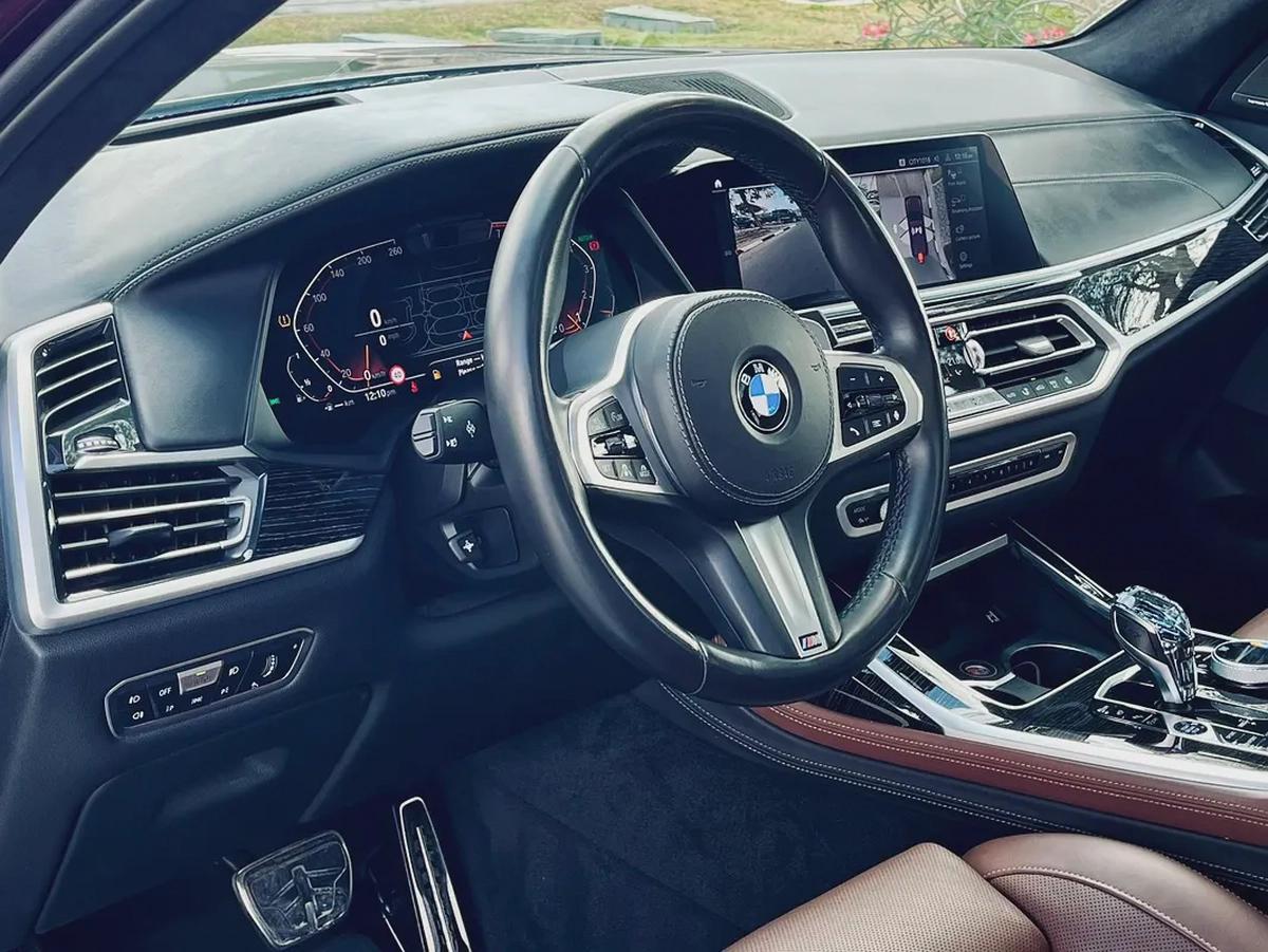 Bmw X7 M sports gcc first owner with full service history from showroom under warranty-11-11