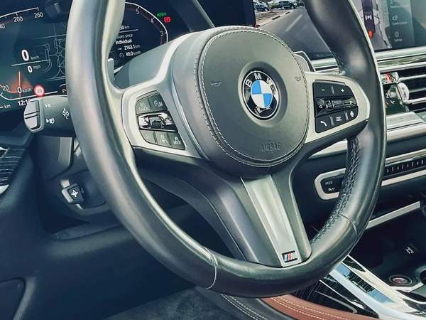 Bmw X7 M sports gcc first owner with full service history from showroom under warranty