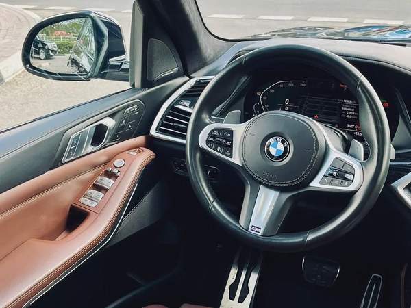 Bmw X7 M sports gcc first owner with full service history from showroom under warranty