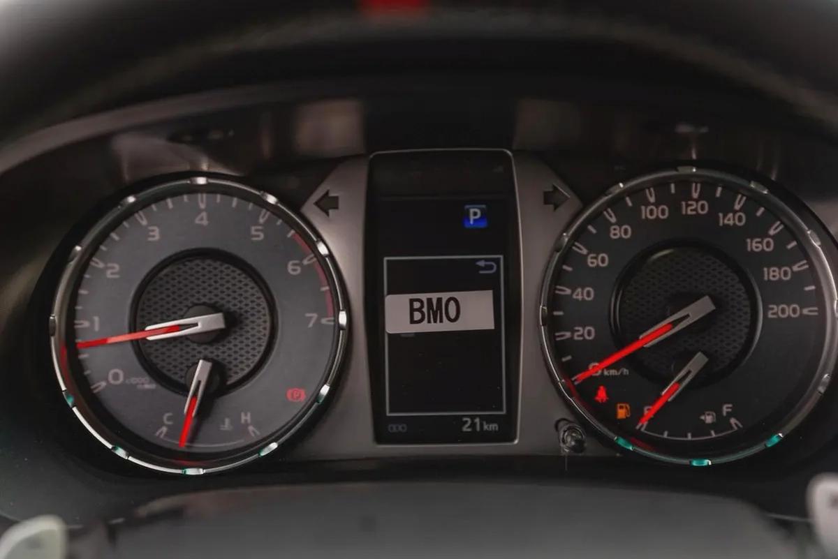 2025 Toyota Hilux GR Sport - GCC Specs - Brand New-6-6