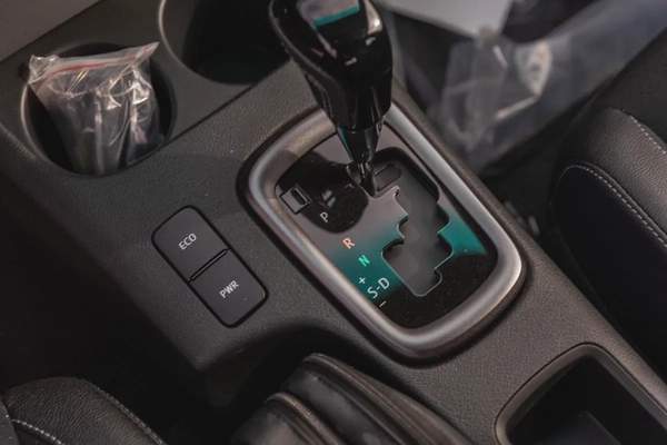 2025 Toyota Hilux GR Sport - GCC Specs - Brand New