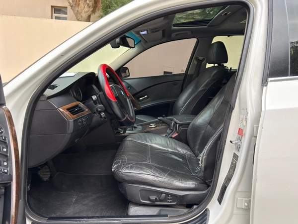 Gulf Specs 2006 BMW 530i 3.0Litre Inline-6 Cylinder