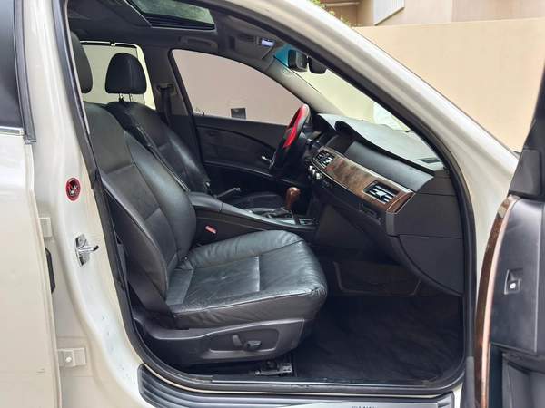 Gulf Specs 2006 BMW 530i 3.0Litre Inline-6 Cylinder