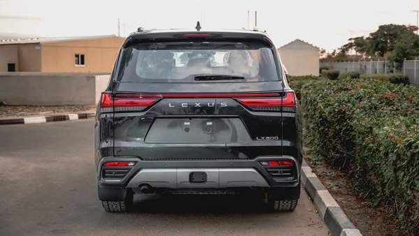 LX 600 3.5L 2025 GCC Specs 0 KM For Export