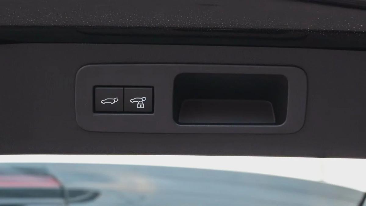 LX 600 3.5L 2025 GCC Specs 0 KM For Export-5-5