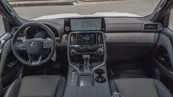 LX 600 3.5L 2025 GCC Specs 0 KM For Export