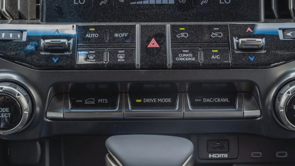 LX 600 3.5L 2025 GCC Specs 0 KM For Export-16-16