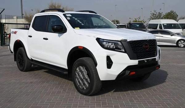 Nissan Navara 2.5 DIESEL PRO4X 4X4 AT 2025 MY Engine Type : 2.5D Mid Output Diesel
