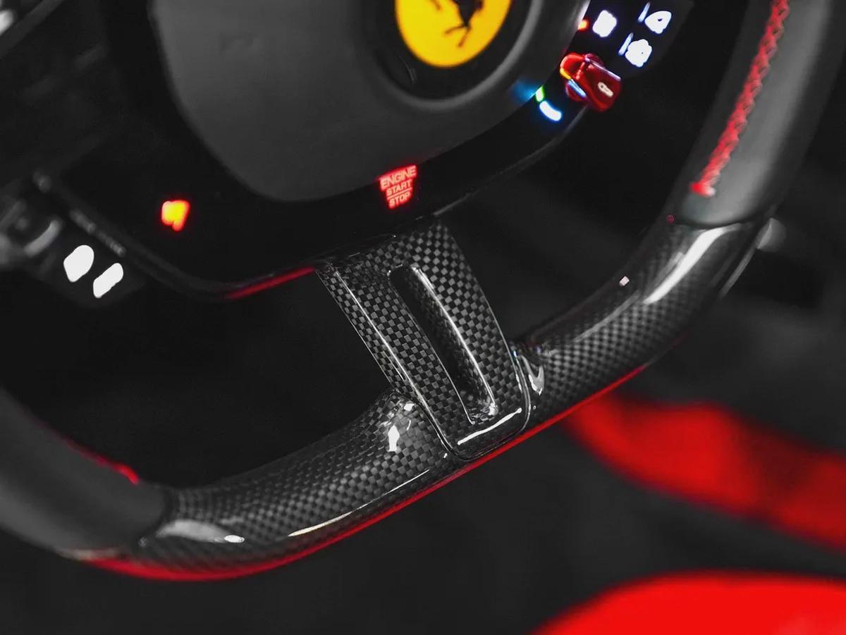 2024 - ONLY 1150 KM FREE CONTRACT SERVICE UNTIL 10/2031 CARBON SEATS CARBON INTERIOR LIFTING-9-9