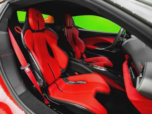 2024 - ONLY 1150 KM FREE CONTRACT SERVICE UNTIL 10/2031 CARBON SEATS CARBON INTERIOR LIFTING